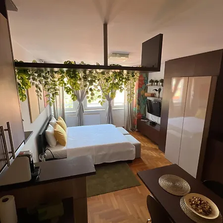 Apartment Sladak Kutak Na Slavujevom Vencu Belgrade
